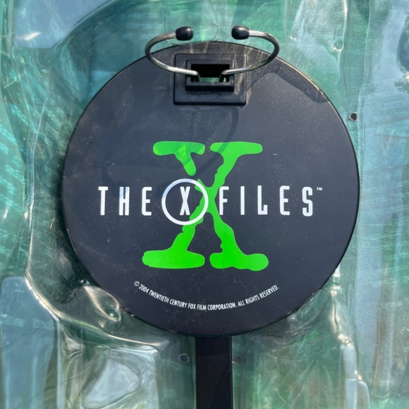 X Files Agent Mulder Sideshow Collectibles 12” Doll Original Box - Picture 4 of 11